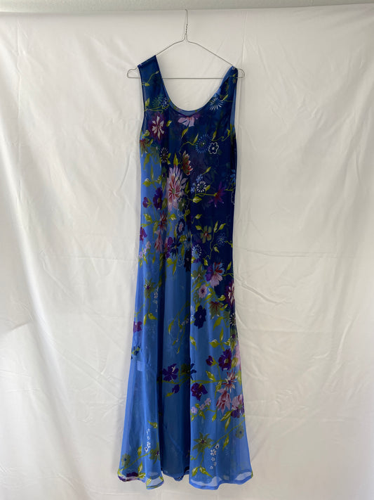 Wendbares Blumenkleid