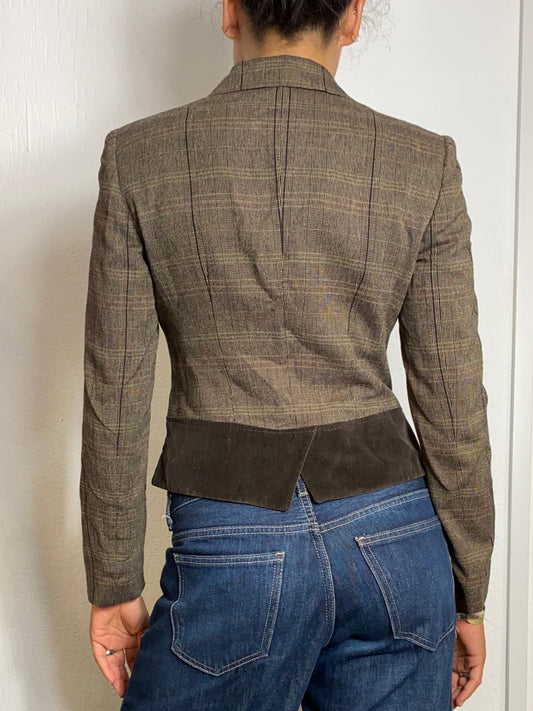 Taillierter Blazer mit Samt-Details