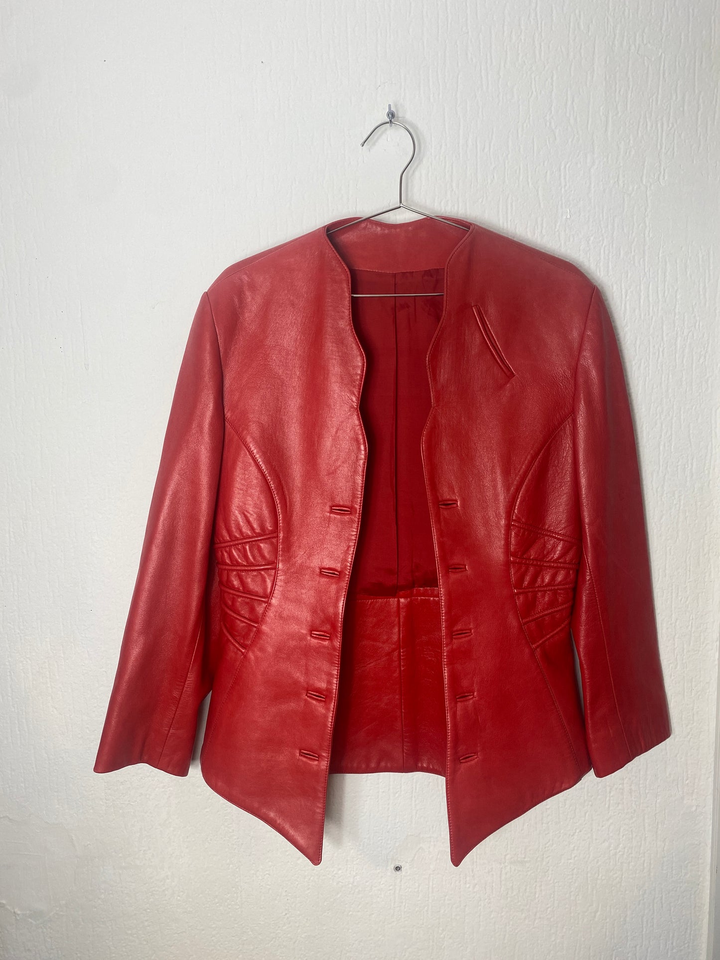 Zweireihige Lederjacke