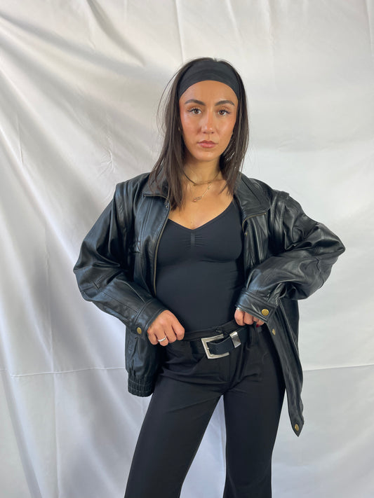 Ledergürtel mit Silberner Schnalle