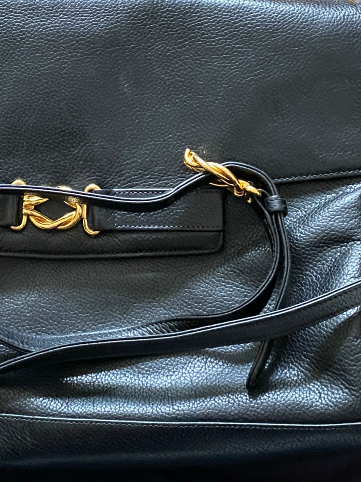 Schwarze Gucci Lederclutch