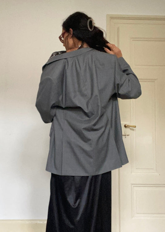 grauer second-hand blazer