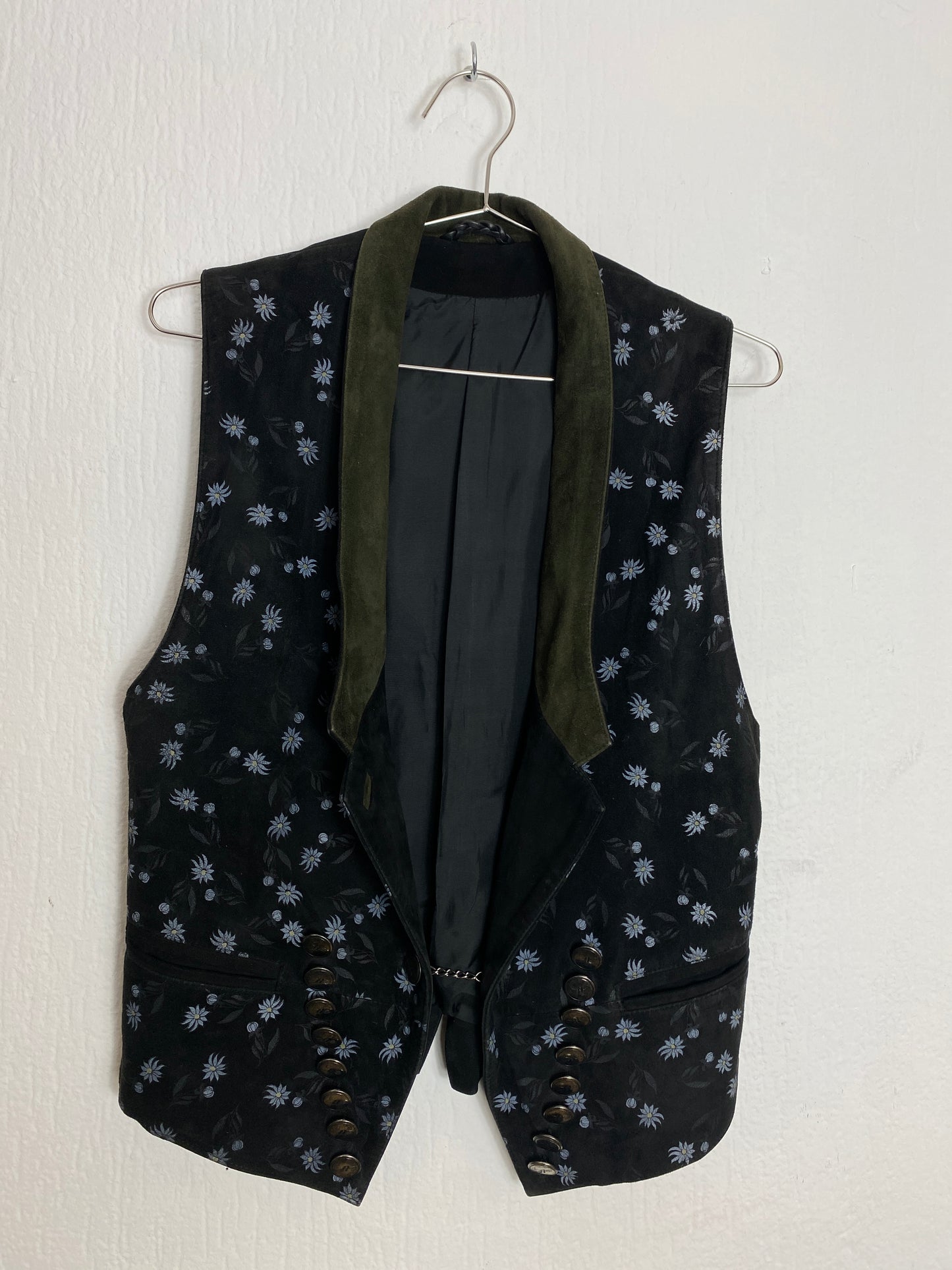 Flower suede vest