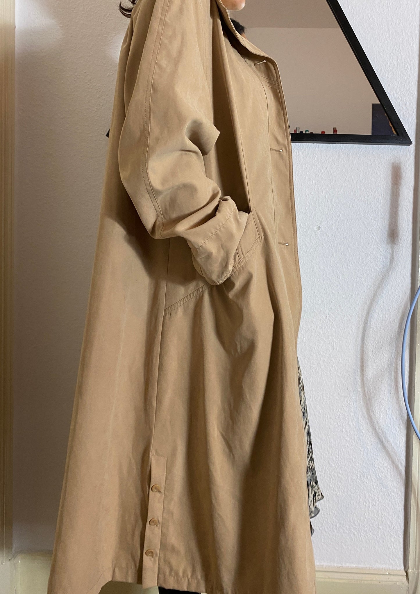 Trenchcoat mit Schulterpolstern