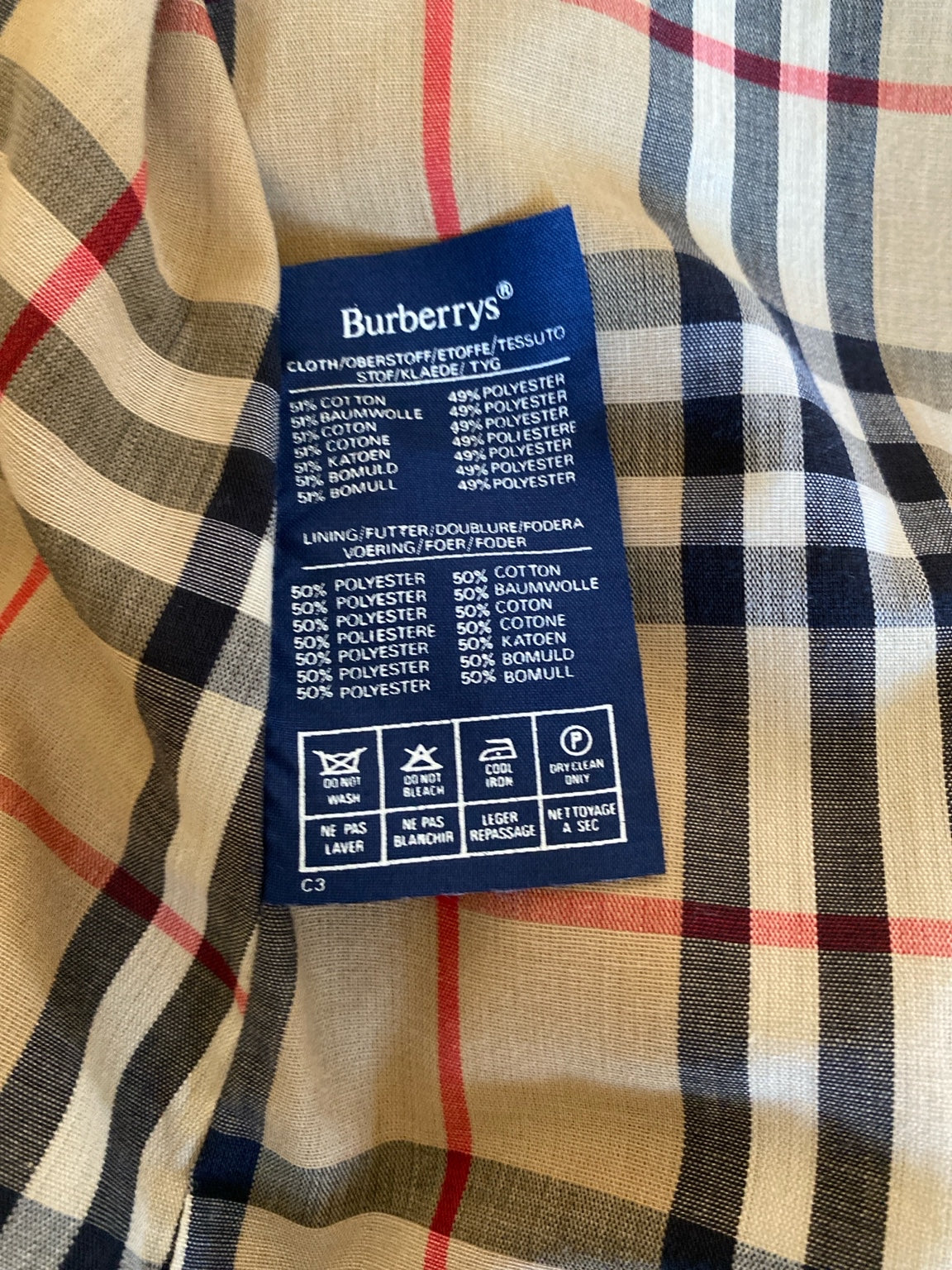 Vintage Burberrys Trenchcoat