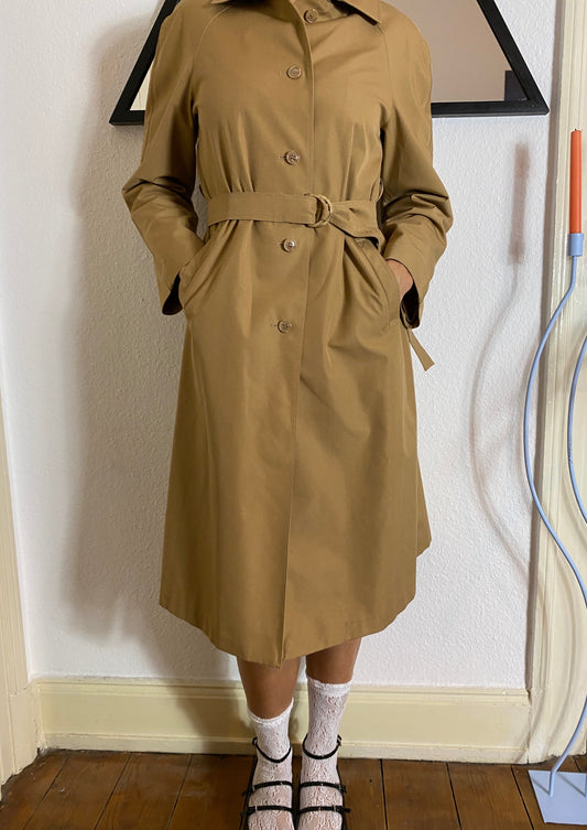 vintage trenchcoat beige