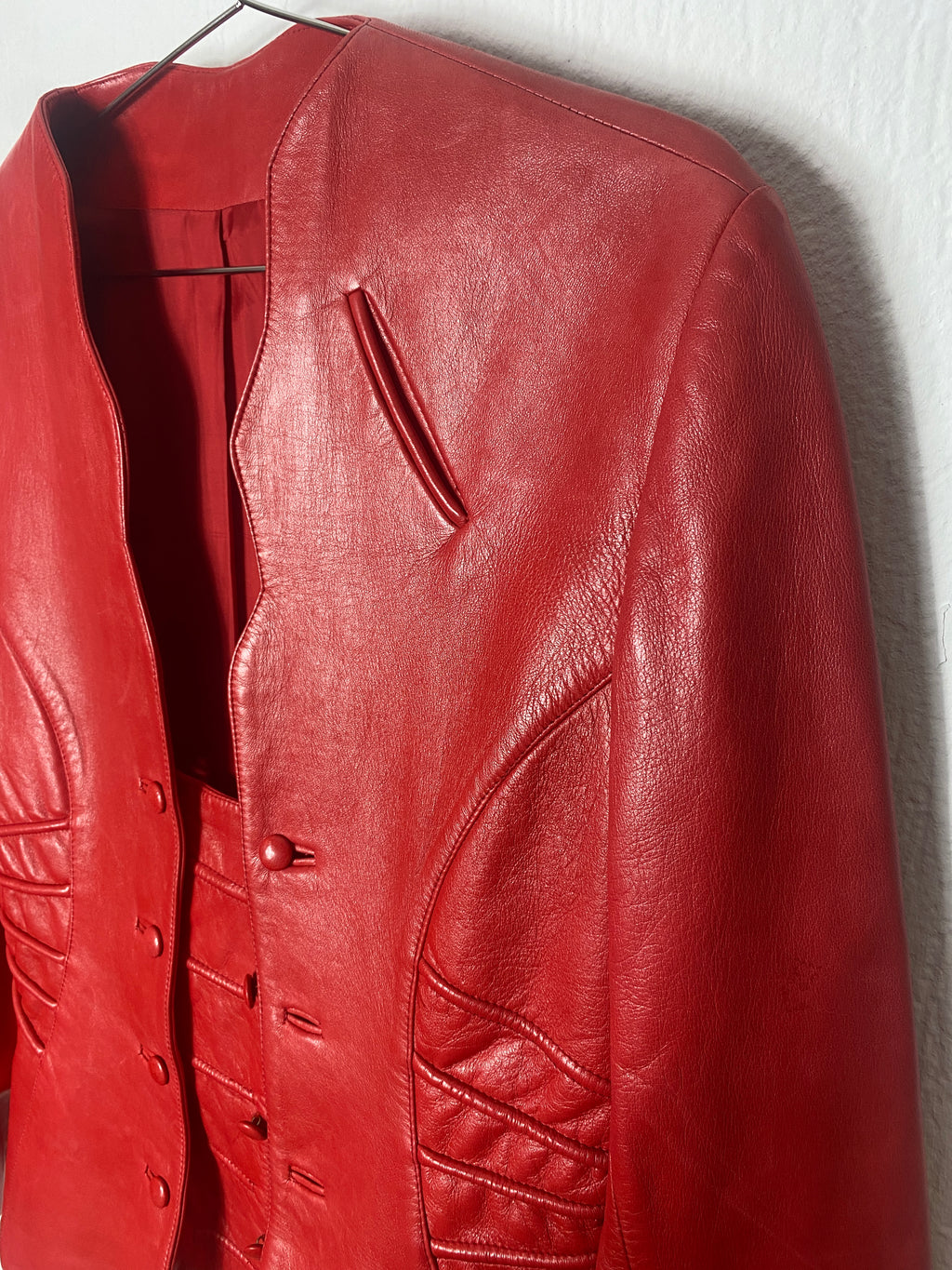 Zweireihige Lederjacke