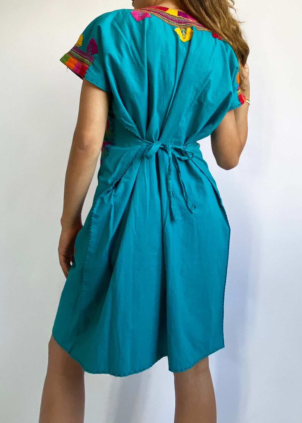 Mexikanisches Besticktes Kleid
